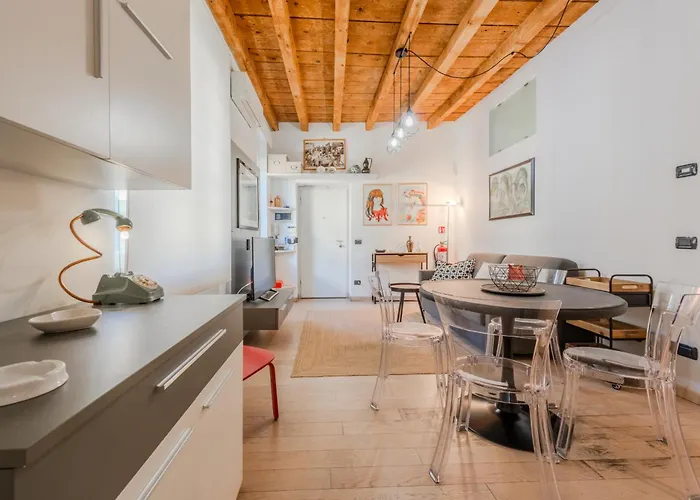 Easytopstay - Crocetta Modern Flat * Milano