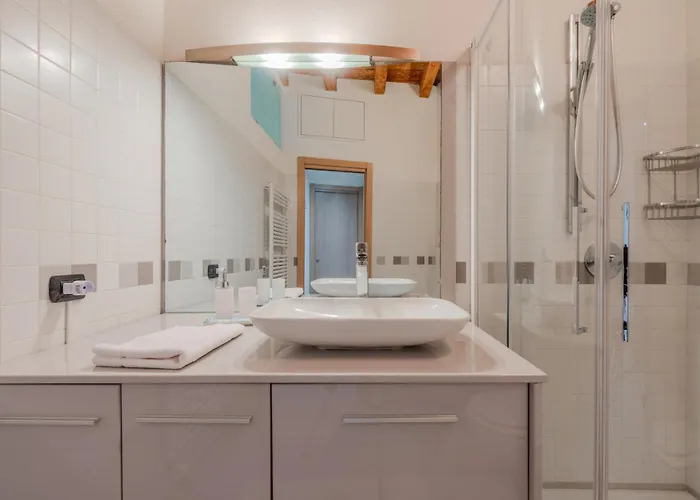 Easytopstay - Crocetta Modern Flat Appartamento *
