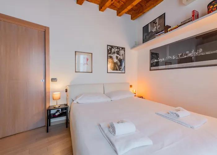 Easytopstay - Crocetta Modern Flat Appartamento *