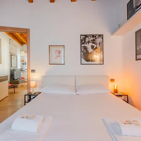 Easytopstay - Crocetta Modern Flat Apartment